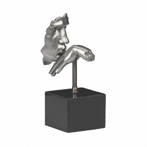 Скульптура "Маска целует руку"